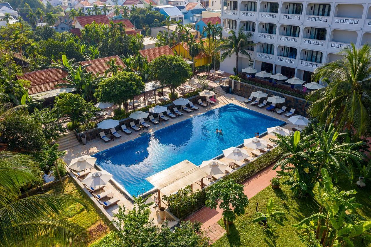 Rivertown Hoi An Resort & Spa Екстериор снимка The hotel's swimming pool
