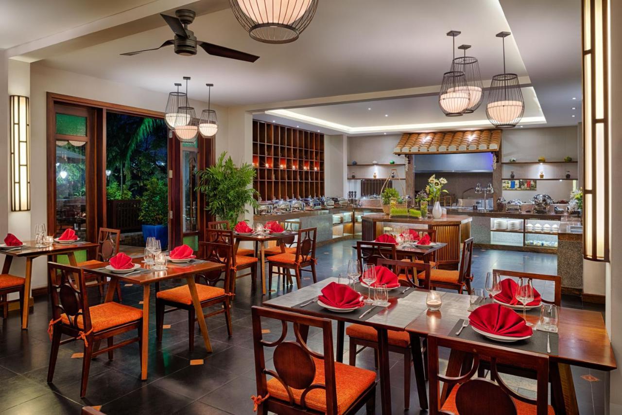 Rivertown Hoi An Resort & Spa Екстериор снимка The restaurant at the hotel