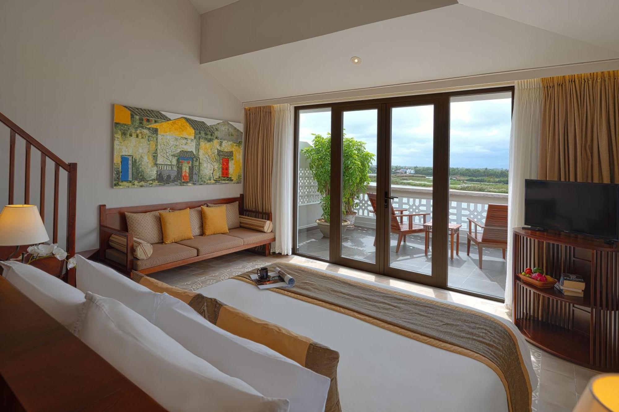 Rivertown Hoi An Resort & Spa Екстериор снимка A suite at the Taj Bengal